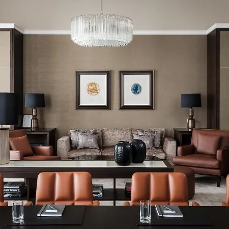 阿尔特霍夫施洛斯本斯堡大酒店 酒店