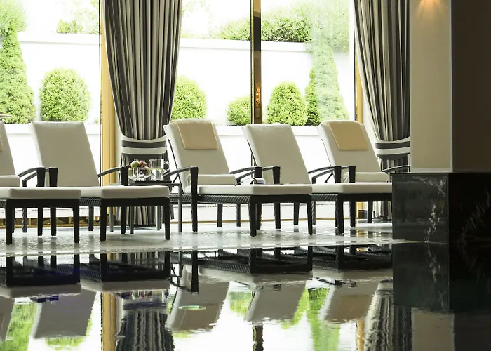 Hotell Althoff Grandhotel Schloss Bensberg 5*